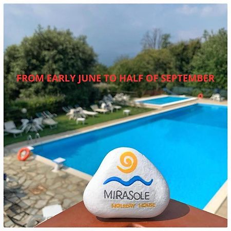 Mirasole Holiday House Leggiuno 外观 照片